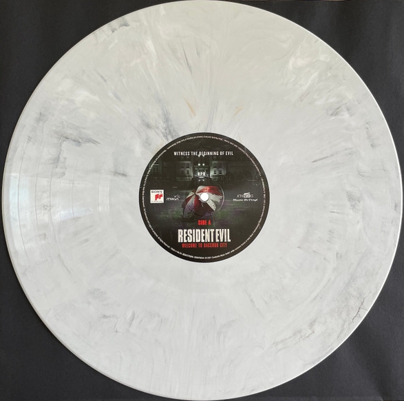 Record on black inner sleeve Record on black inner sleeve