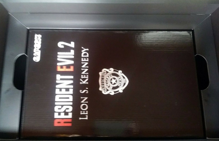 Statue box
